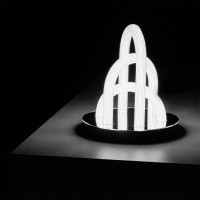 Fontana Arte Oort lampada da tavolo led
