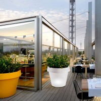 Slide Design Gio Tondo luminous vase