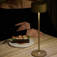 iGuzzini Whisper battery powered table lamp for outdoor use