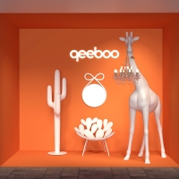 Qeeboo Giraffe In Love M 2,65 mt con Lampadario da Interno