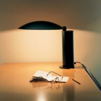 Lumen Center Washington table lamp