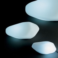 Oluce Stones Outdoor Lampada da Terra per Esterno a Luce