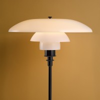 Louis Poulsen PH 3½-2½ Glass Table Lamp with Diffused Light for