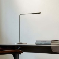 Lumina FLO Desk Lampada da Tavolo a LED Dimmerabile Orientabile