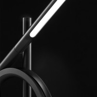 Pallucco Tangent Media Lampada Orientabile da Terra a LED