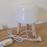 &Tradition Milk NA1 Table Lamp in Glass and Wood for Indoors