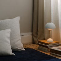 &Tradition Flowerpot VP9 Wireless Rechargeable Table Lamp