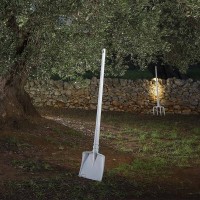 Karman Tobia led floor lamp for outdoor